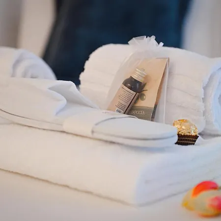 Apartment Ruga House In 4