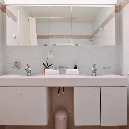 Ruga House In 4 Apartment